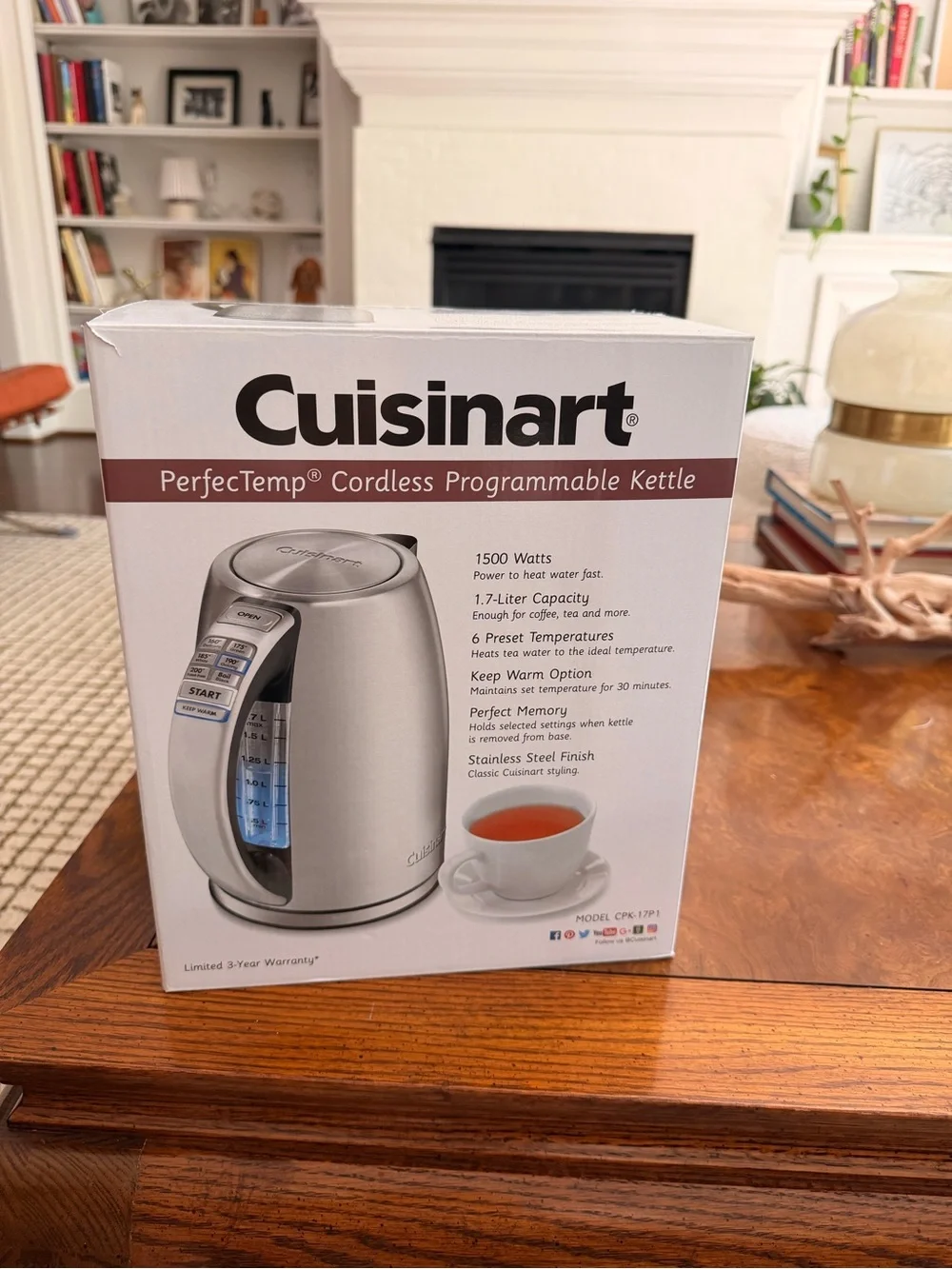 New in Box Cuisinart PerfecTemp Electric Tea Kettle